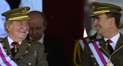Spain to have two kings: Juan Carlos keeps title
