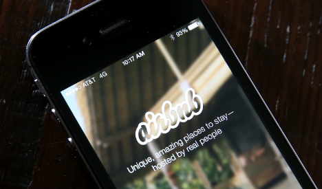 Airbnb fined for offering lodgings without permits in Barcelona