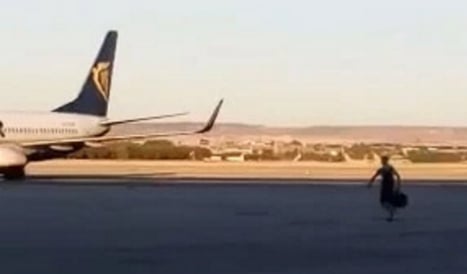 Desperate Ryanair passenger chases after missed flight