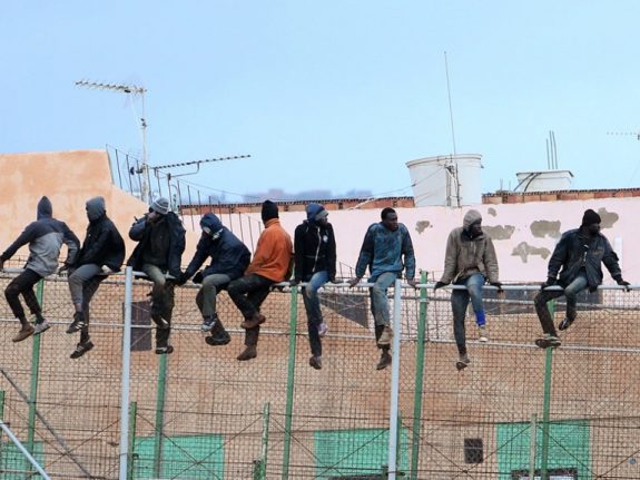 One dead as 200 migrants reach Spain’s Melilla enclave