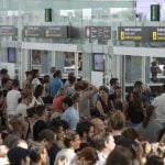 Delays loom as security staff start indefinite strike at Barcelona airport