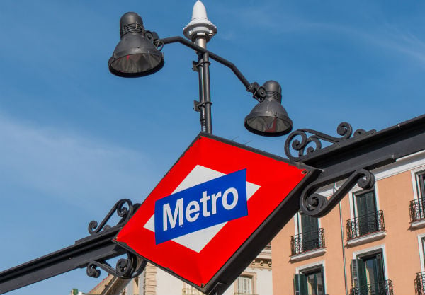 Train strike: How workers are ‘celebrating’ centenary of Madrid’s Metro