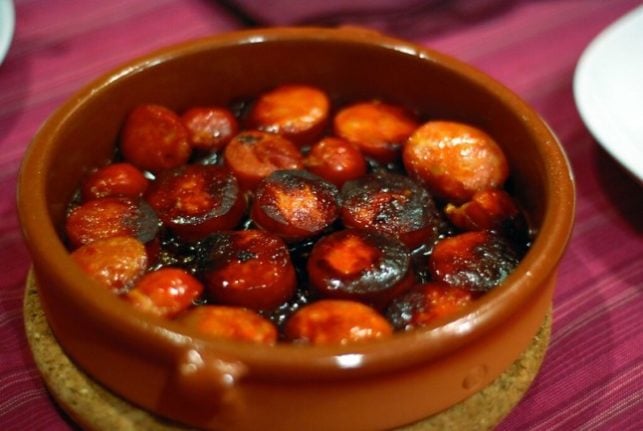 Chorizo with cider - Spicy meat and cider merge for the perfect kick in this classic autumn dish. Photo: Chispita666/Flickr