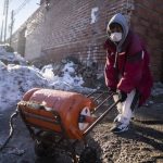 Cañada Real: Residents of Madrid’s shantytown struggle without heat in historic snowfall