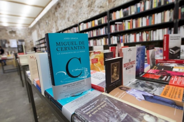 Why are books so expensive in Spain?