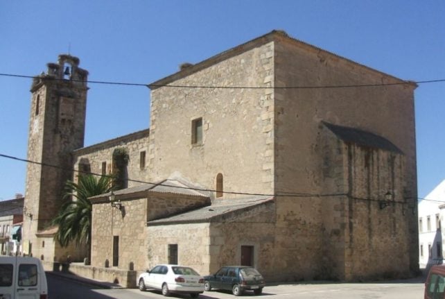 The village of Navas del Madroño. Photo: Marbregal/Wikipedia