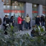 Spain's unemployment rate falls by 615,000 to lowest level since 2008
